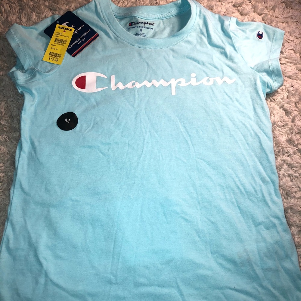 Champion short sleeve shirt
